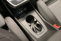 sininen Audi Q4 e-tron 2022 kuva 27.