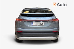 sininen Audi Q4 e-tron 2022 kuva 3.