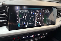 sininen Audi Q4 e-tron 2022 kuva 22.