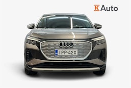 harmaa Audi Q4 e-tron 2022 kuva 5.