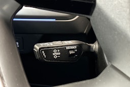 harmaa Audi Q4 e-tron 2022 kuva 17.