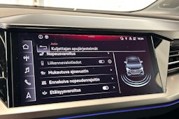 harmaa Audi Q4 e-tron 2022 kuva 20.