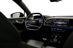 harmaa Audi Q4 e-tron 2022 kuva 9.