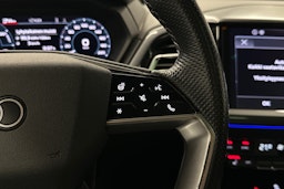harmaa Audi Q4 e-tron 2022 kuva 15.