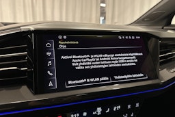 harmaa Audi Q4 e-tron 2022 kuva 20.