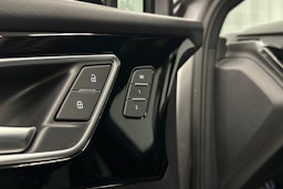 harmaa Audi Q4 e-tron 2022 kuva 29.