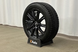 musta Audi Q4 e-tron 2022 kuva 13.