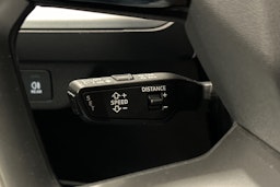 musta Audi Q4 e-tron 2022 kuva 22.