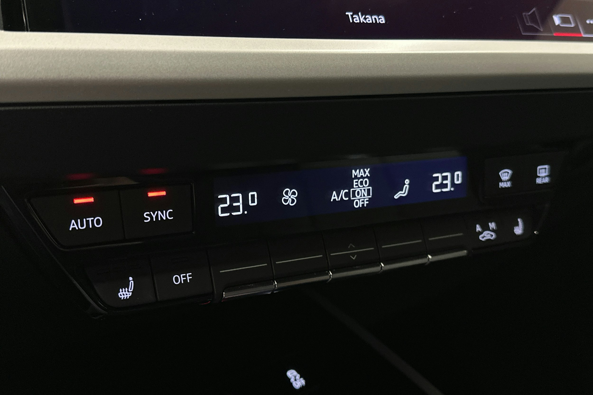 musta Audi Q4 e-tron 2022 kuva 30.