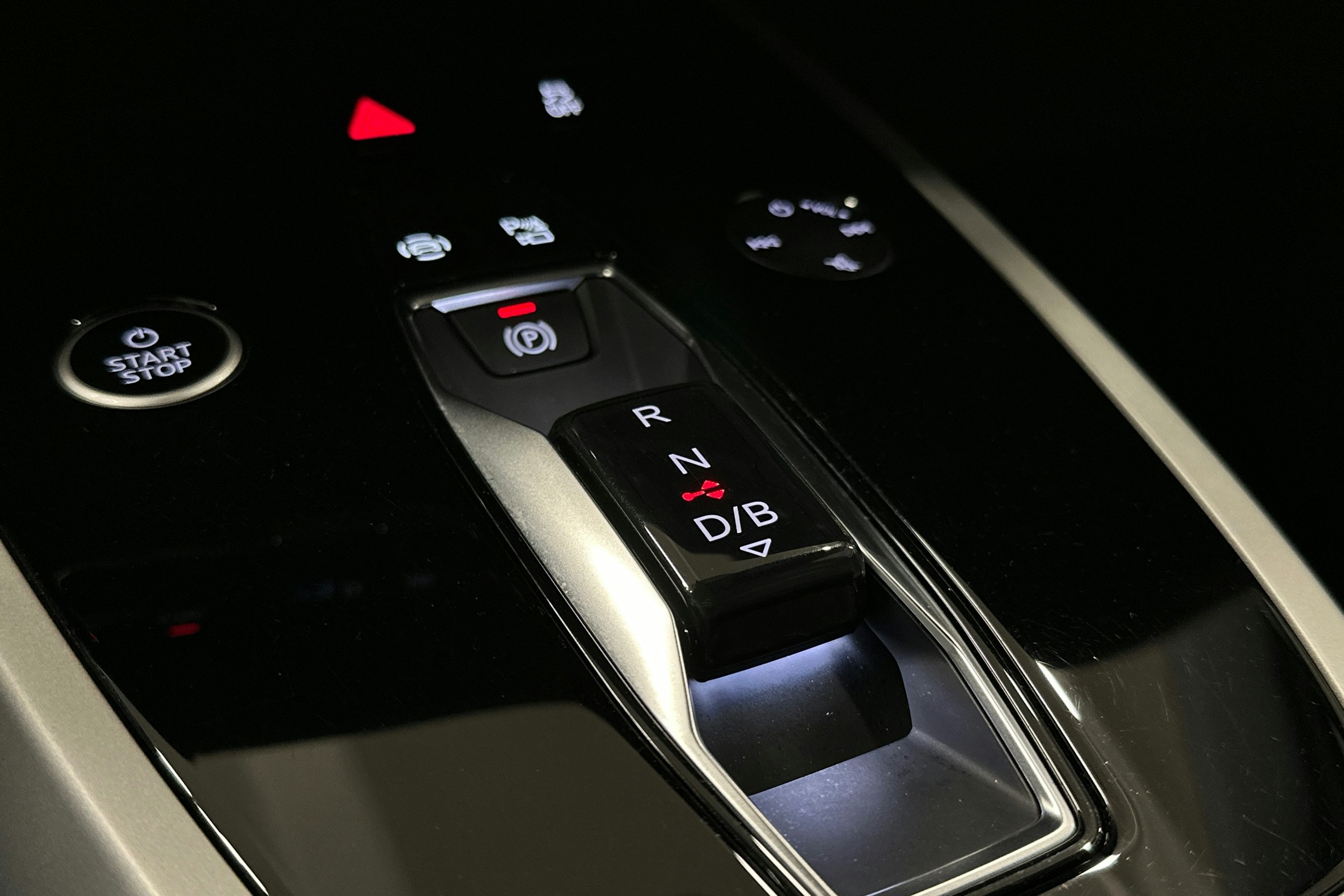 musta Audi Q4 e-tron 2022 kuva 31.