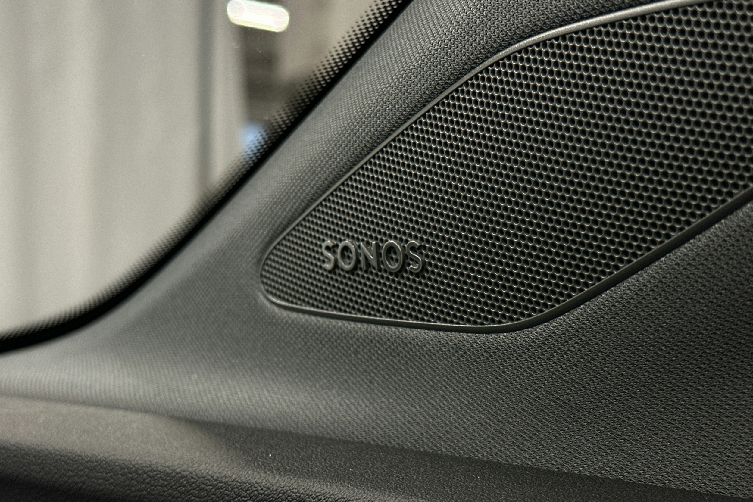 musta Audi Q4 e-tron 2022 kuva 32.