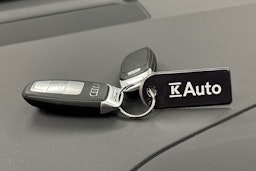 musta Audi Q4 e-tron 2022 kuva 33.