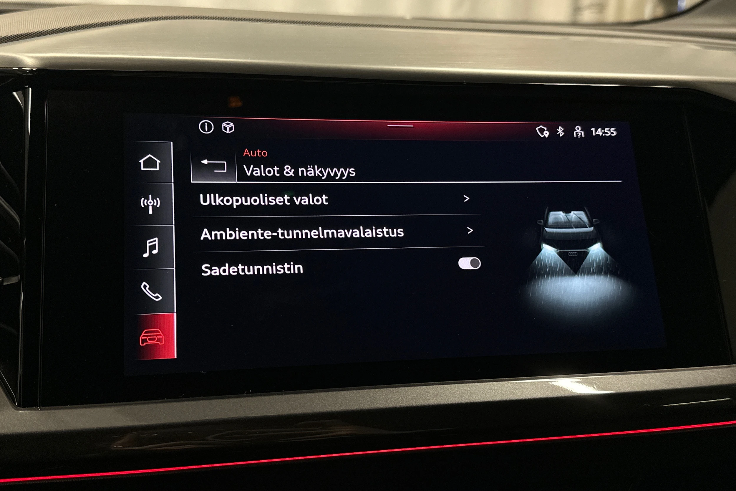 sininen Audi Q4 e-tron 2022 kuva 25.