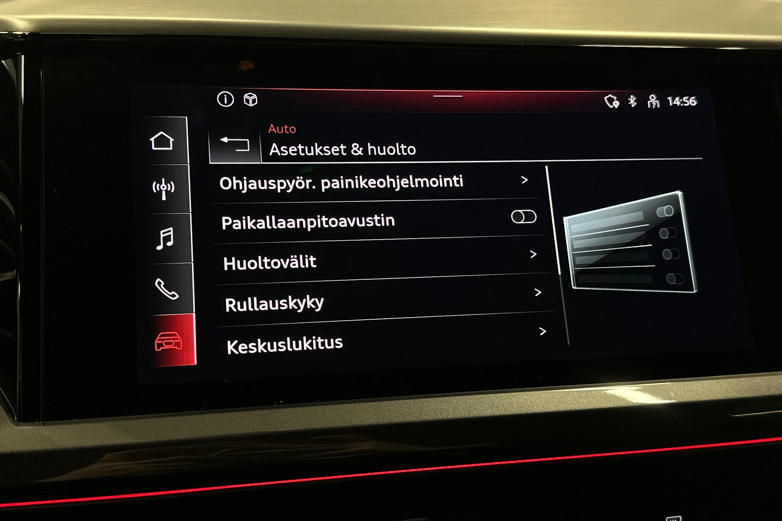 sininen Audi Q4 e-tron 2022 kuva 27.