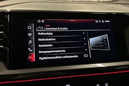 sininen Audi Q4 e-tron 2022 kuva 28.