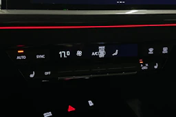 sininen Audi Q4 e-tron 2022 kuva 30.