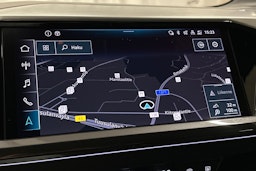 sininen Audi Q4 e-tron 2022 kuva 24.