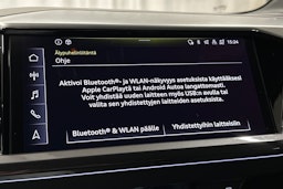 sininen Audi Q4 e-tron 2022 kuva 25.