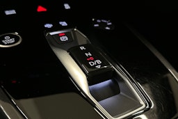 sininen Audi Q4 e-tron 2022 kuva 31.