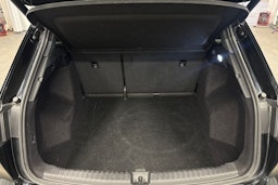 musta Audi Q4 e-tron 2022 kuva 27.