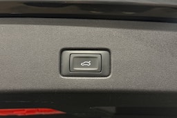 musta Audi Q4 e-tron 2022 kuva 28.