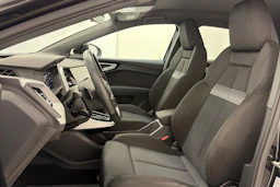 met. musta Audi Q4 e-tron 2022 kuva 19.