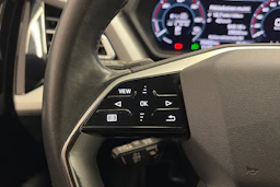 met. musta Audi Q4 e-tron 2022 kuva 21.