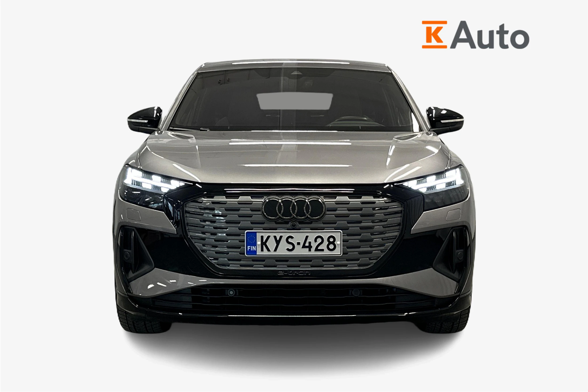 harmaa Audi Q4 e-tron 2022 kuva 4.
