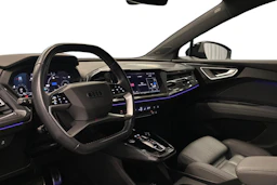 harmaa Audi Q4 e-tron 2022 kuva 6.