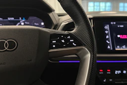 harmaa Audi Q4 e-tron 2022 kuva 20.