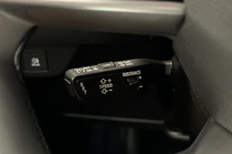 harmaa Audi Q4 e-tron 2022 kuva 21.