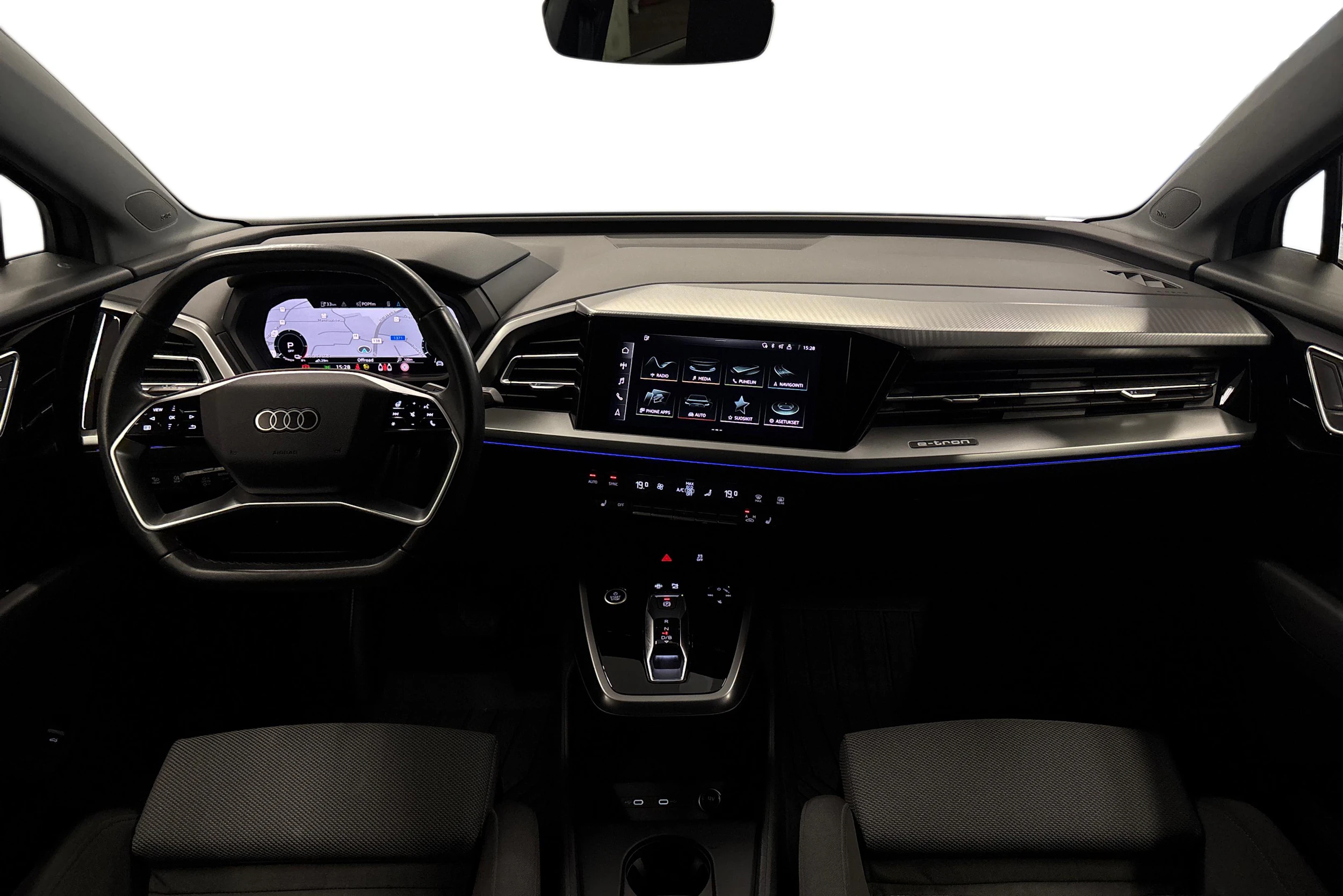 sininen Audi Q4 e-tron 2022 kuva 7.