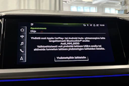 sininen Audi Q4 e-tron 2022 kuva 21.