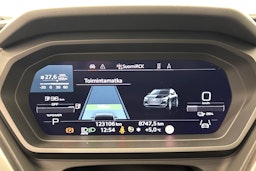 musta Audi Q4 e-tron 2022 kuva 17.