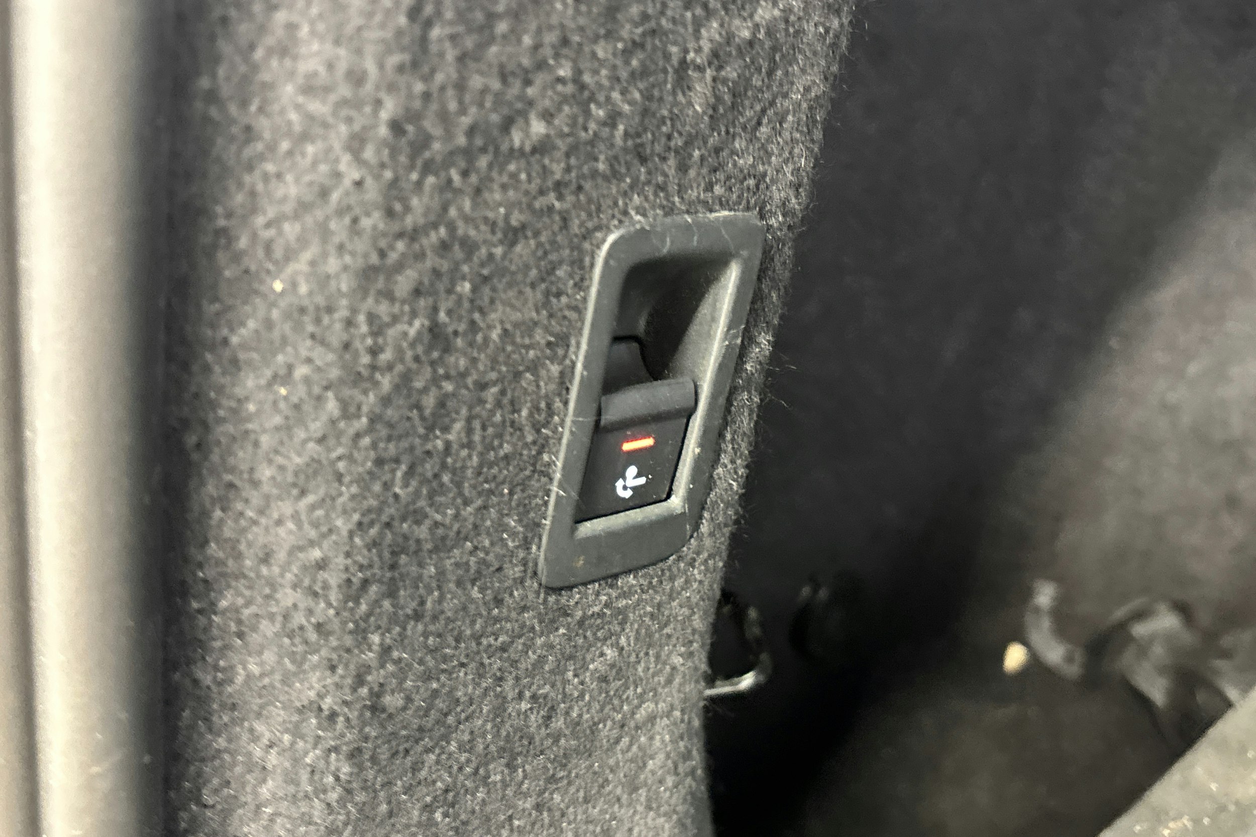 musta Audi Q4 e-tron 2022 kuva 31.