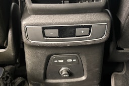 musta Audi Q4 e-tron 2022 kuva 33.