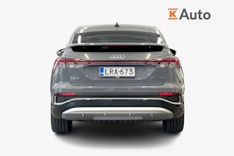 harmaa Audi Q4 e-tron 2022 kuva 3.