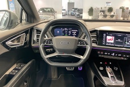 harmaa Audi Q4 e-tron 2022 kuva 23.