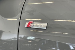 harmaa Audi Q4 e-tron 2022 kuva 27.
