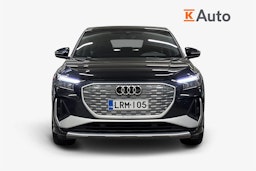 musta Audi Q4 e-tron 2022 kuva 5.