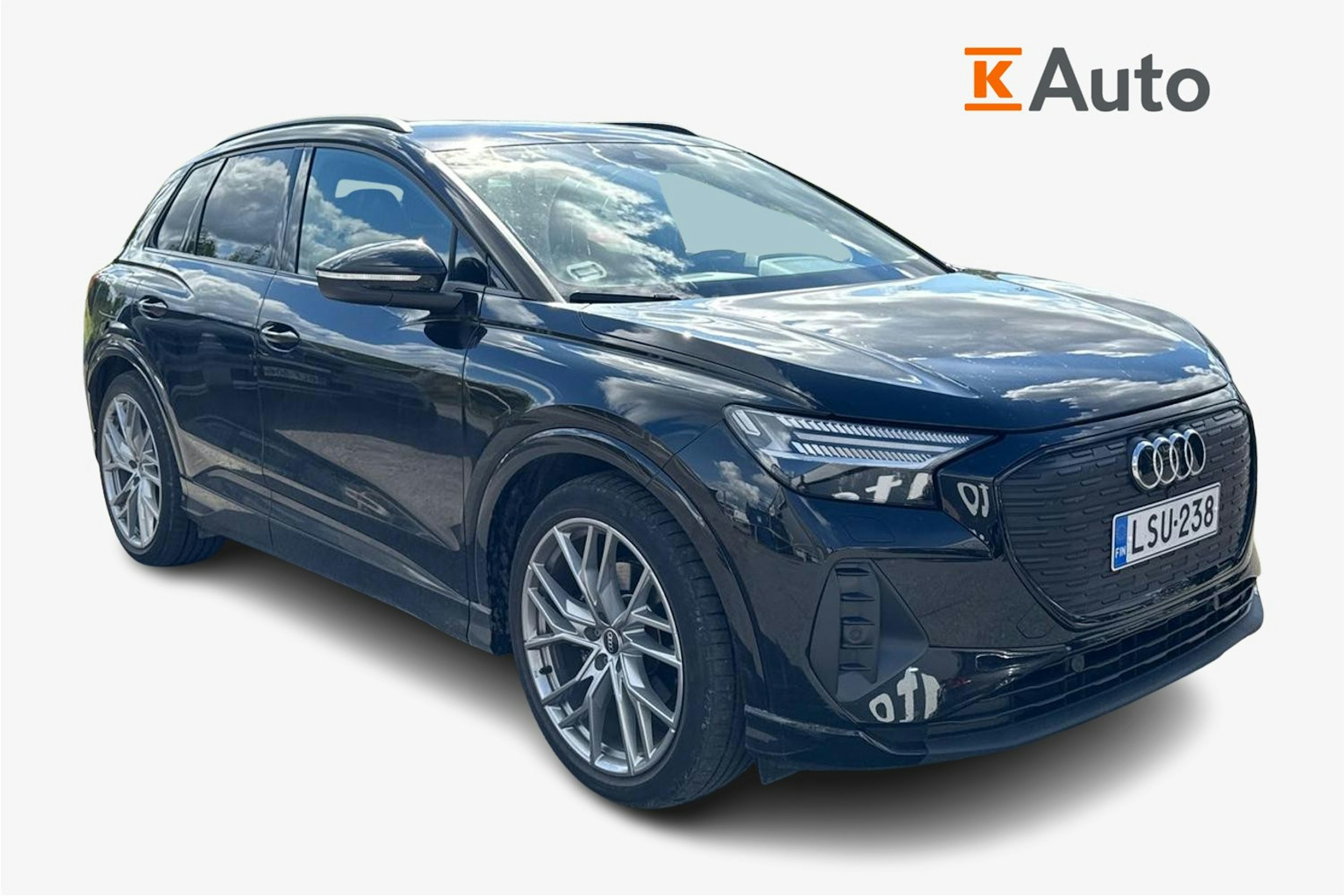 musta Audi Q4 e-tron 2022 kuva 1.