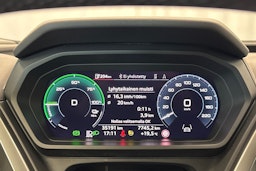 musta Audi Q4 e-tron 2022 kuva 15.