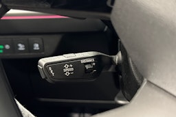 musta Audi Q4 e-tron 2022 kuva 21.
