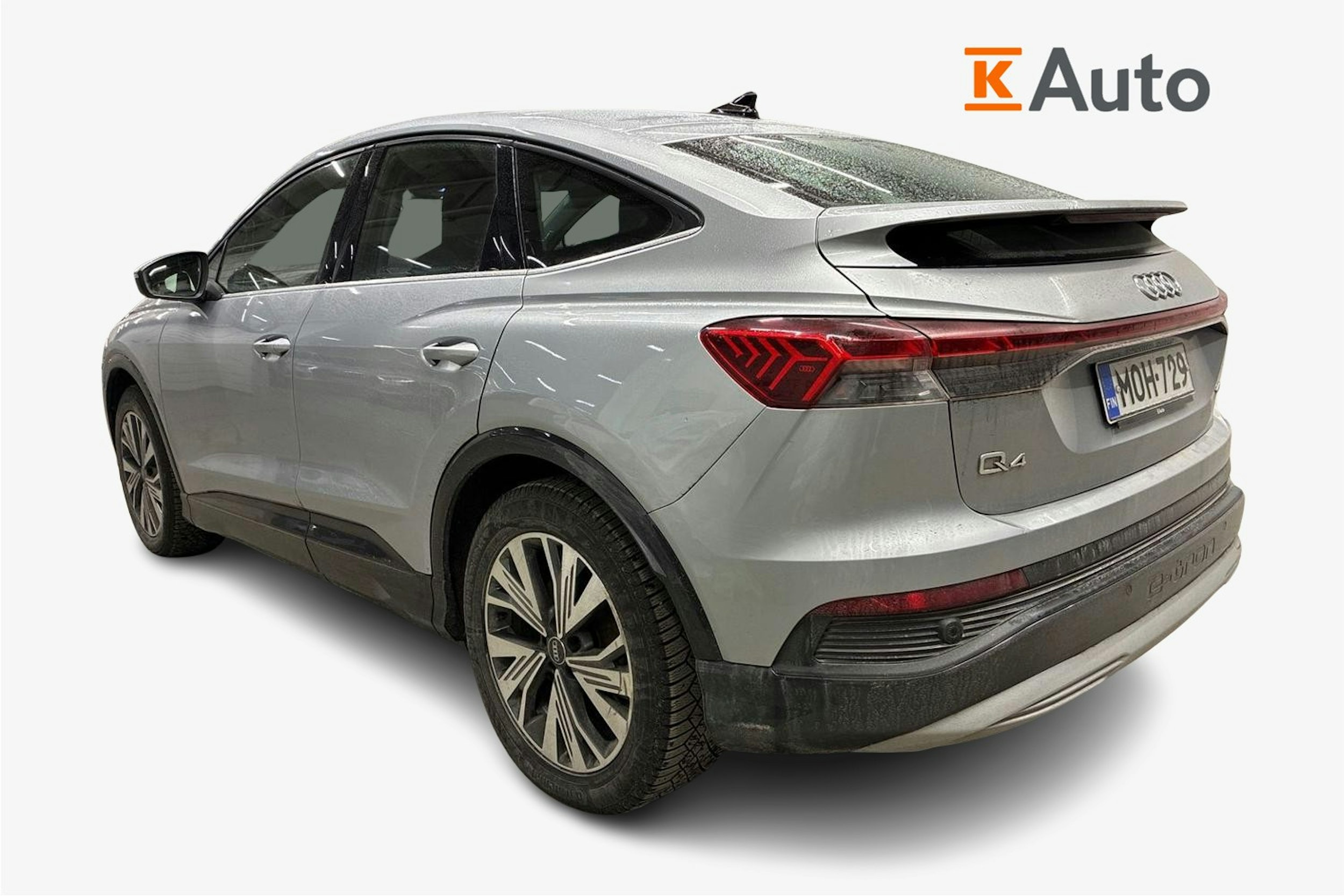 harmaa Audi Q4 e-tron 2022 kuva 2.