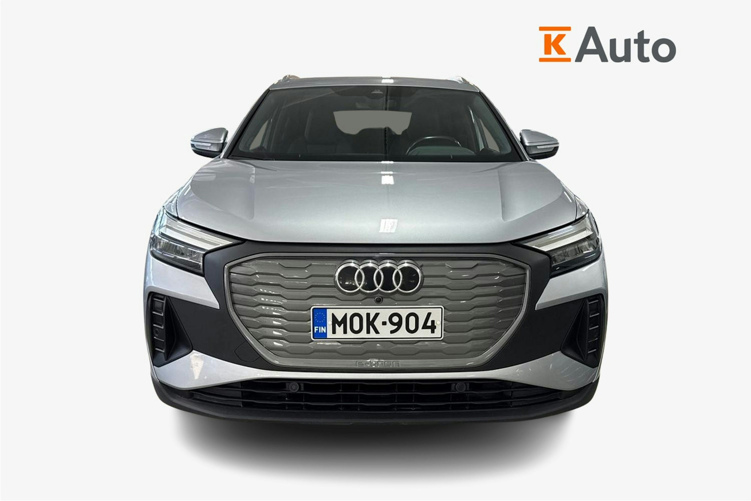 harmaa Audi Q4 e-tron 2022 kuva 5.