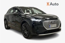 musta Audi Q4 e-tron 2022 kuva 1.