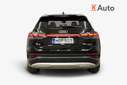musta Audi Q4 e-tron 2022 kuva 3.