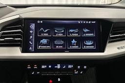 musta Audi Q4 e-tron 2022 kuva 20.