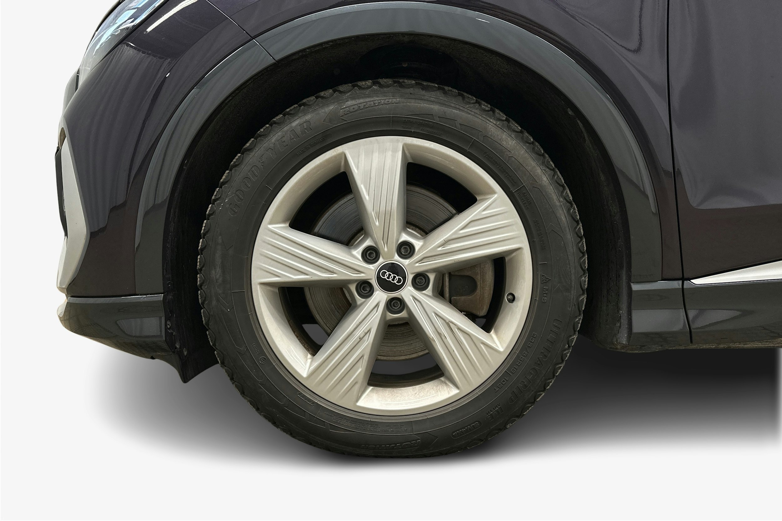 violetti Audi Q4 e-tron 2022 kuva 11.