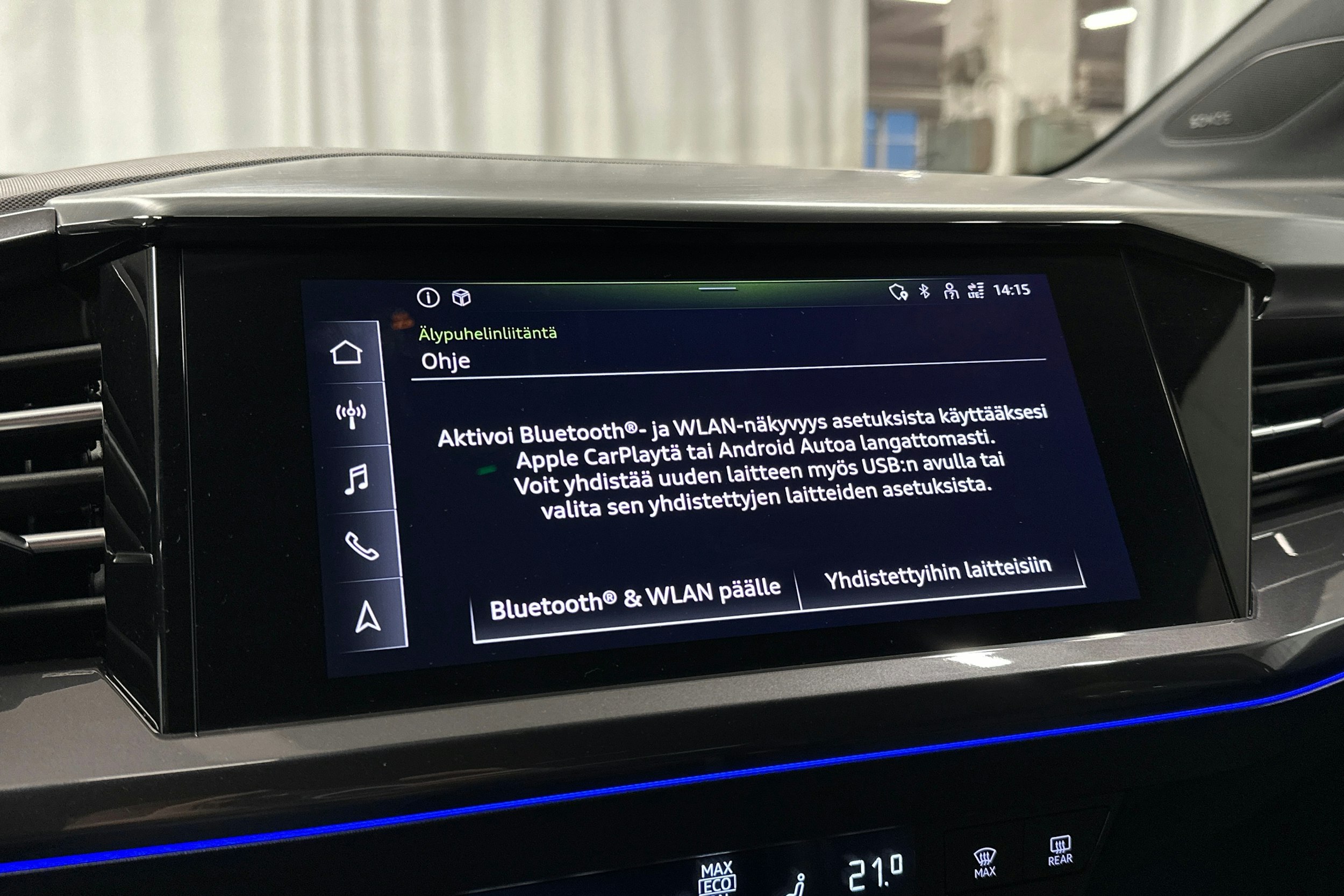 violetti Audi Q4 e-tron 2022 kuva 18.